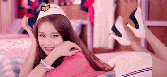 tumblr_nsjiq3NHtS1shcs7xo4_540.gif