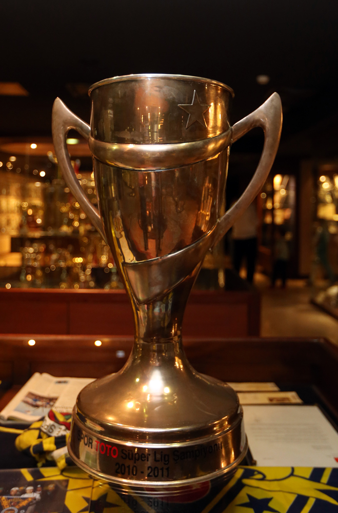 Fenerbaahce_2010-2011_2_resize.jpg